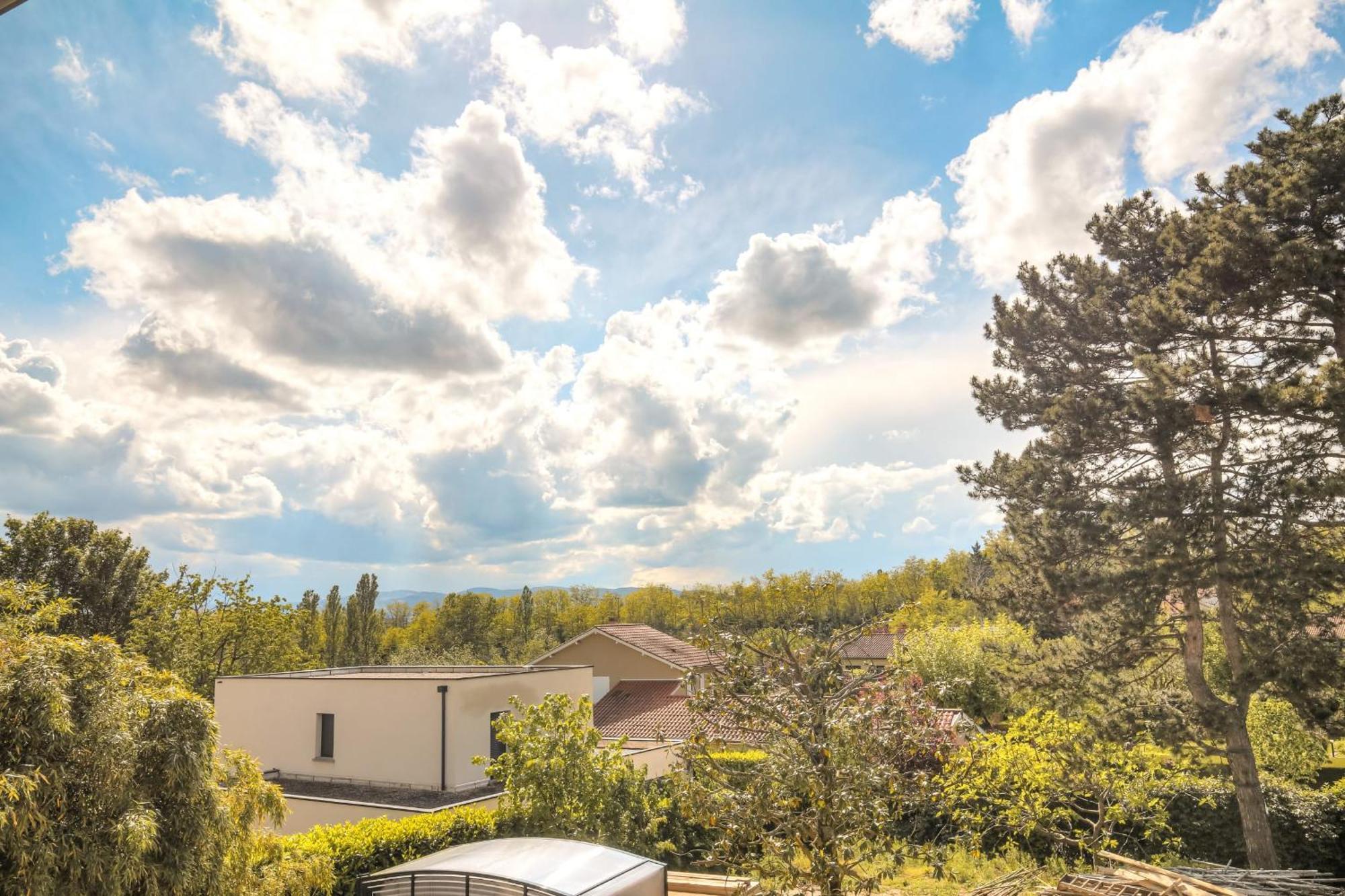 Charmante Maison Avec Piscine Proche Lyon Villa Dardilly Exterior foto